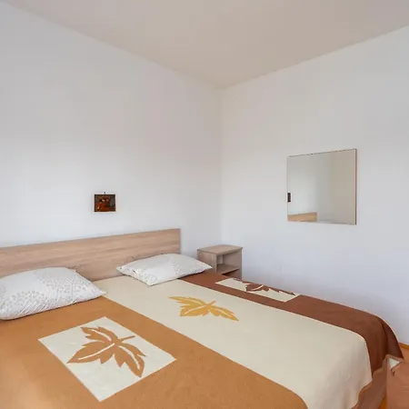 Sunny Apartman Starigrad Paklenica