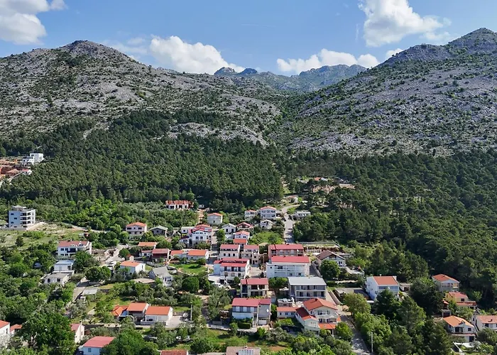 Daire Sunny Starigrad Paklenica